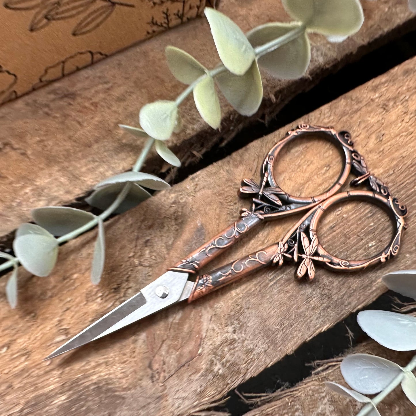 Dragonfly vintage style scissors for crafting/ embroidery/ macrame